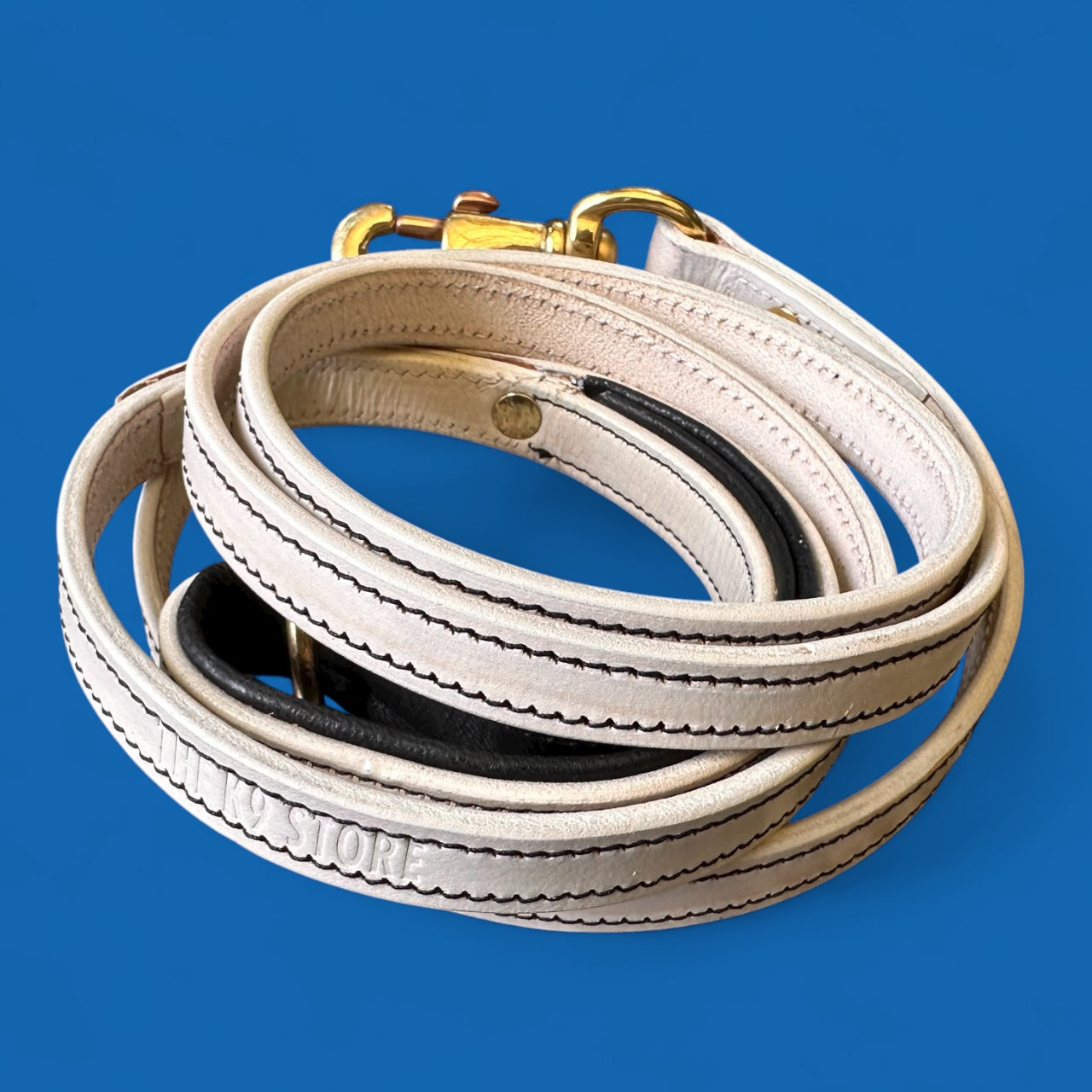 Premium White Leather Dog Leash | 6-Feet Long | Brass Hardware | Cushioned Handle | Single Handled Leash – The K9 Store