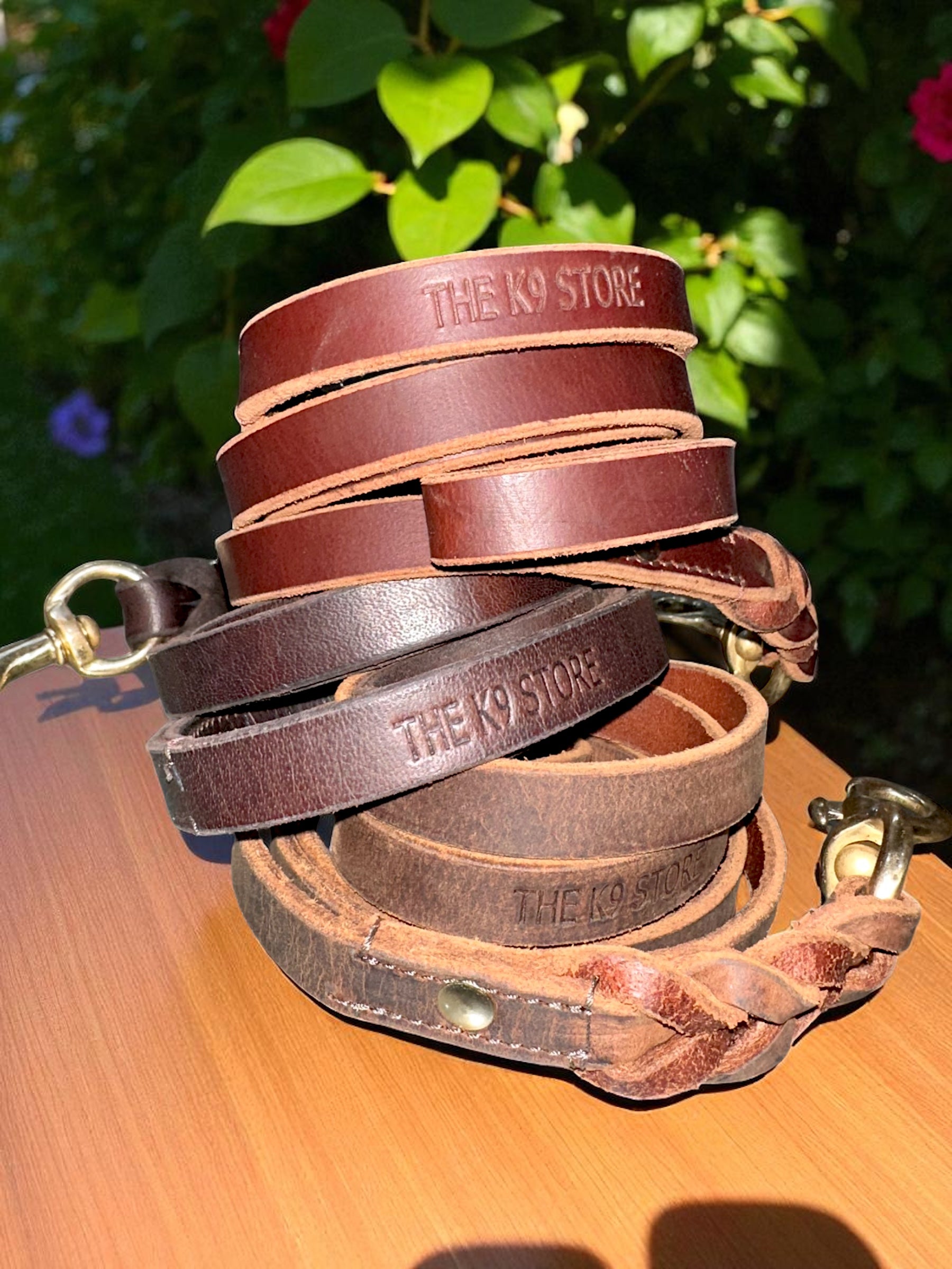 The K9 Store Premium Leather Single Handle Freebie Dog Leash, 5 Feet Long With Brass Hook For All Dog Breeds