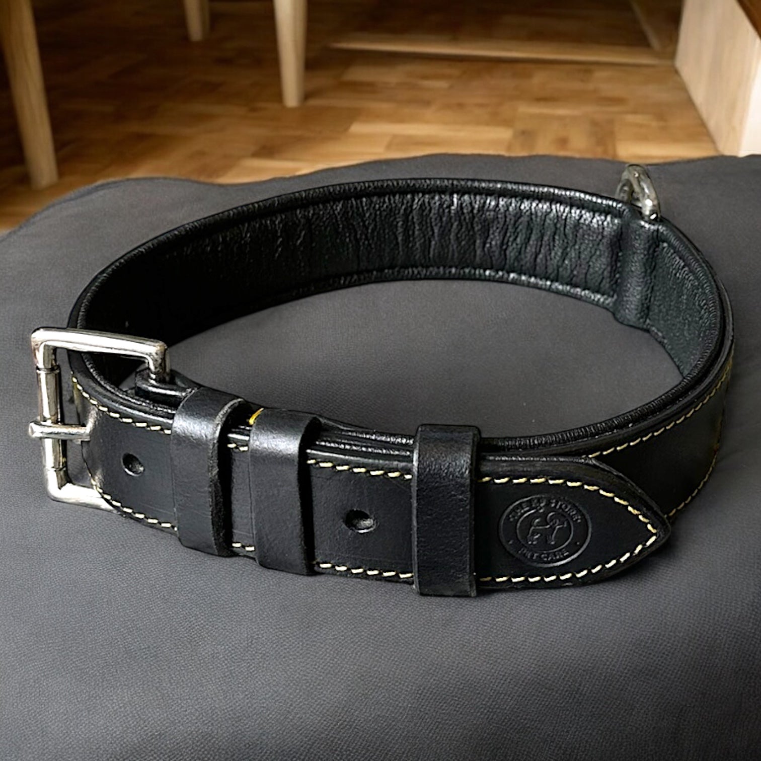 The K9 Store 100% Highgrade Leather Colored Basic Dog Neck Collar (Black)